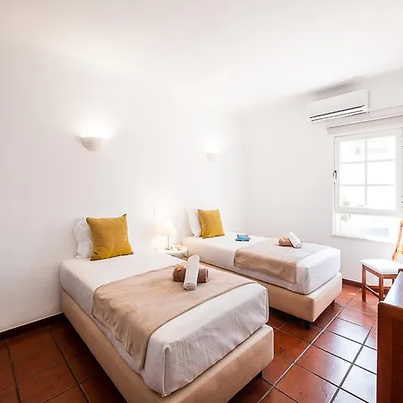 Vila Villa In Albufeira Near Golden Beaches